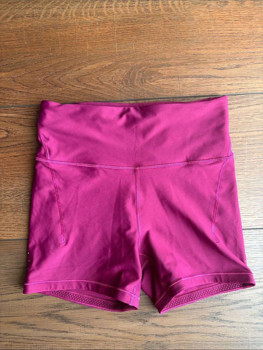 Athleta 4” Pacesetter Shortie